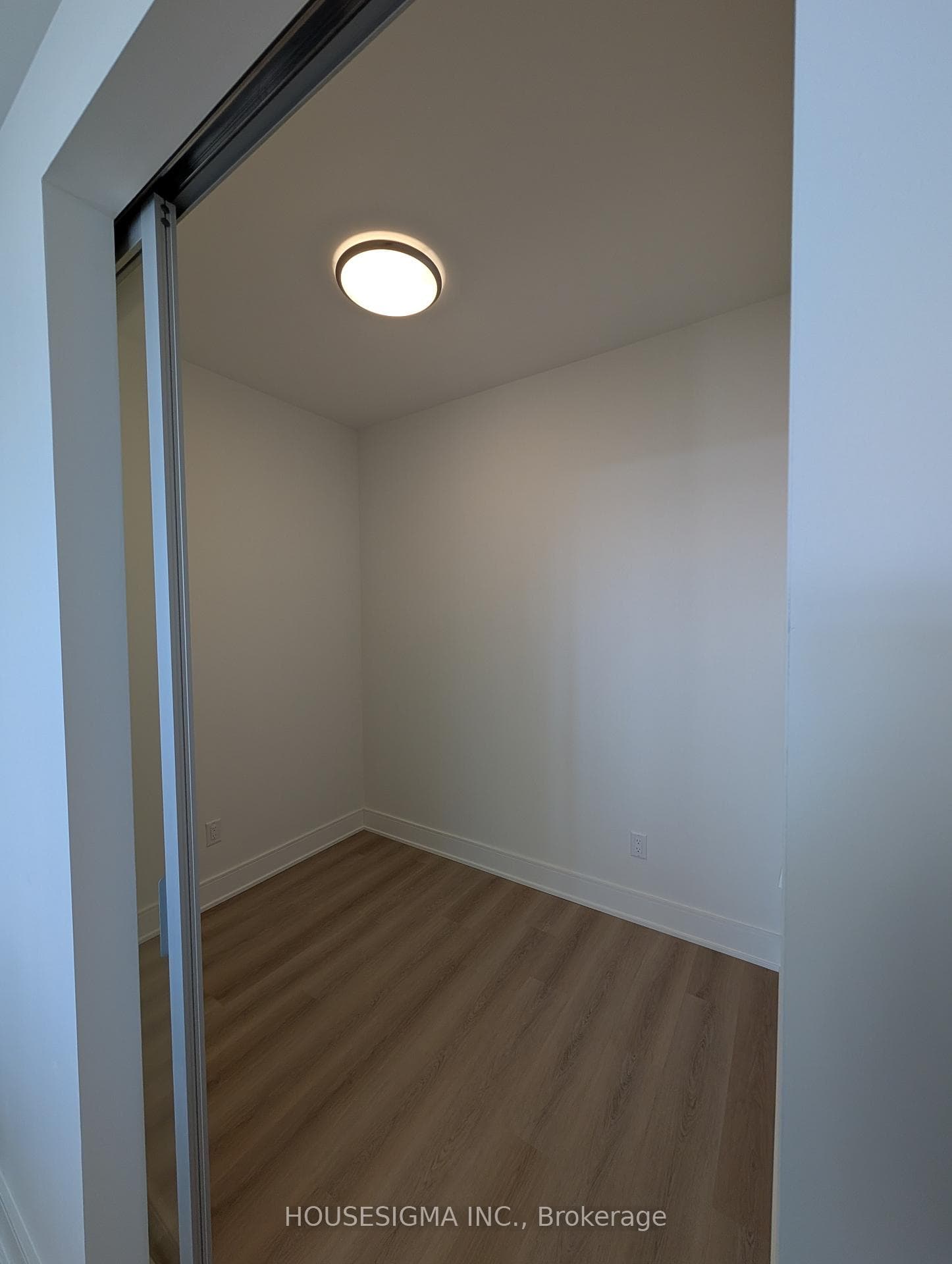 25 Wellington Street Unit 3114 photo 10