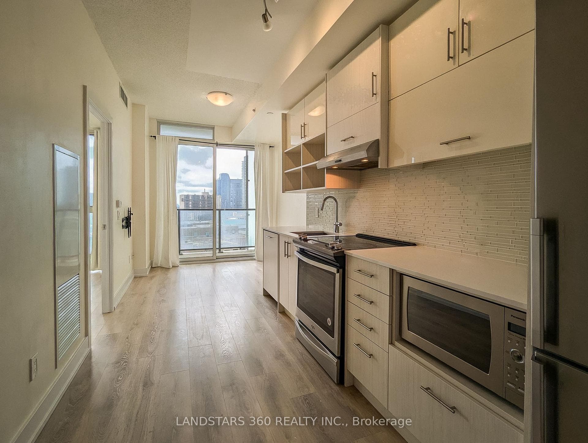 128 Fairview Mall Drive Unit 1001 photo 5