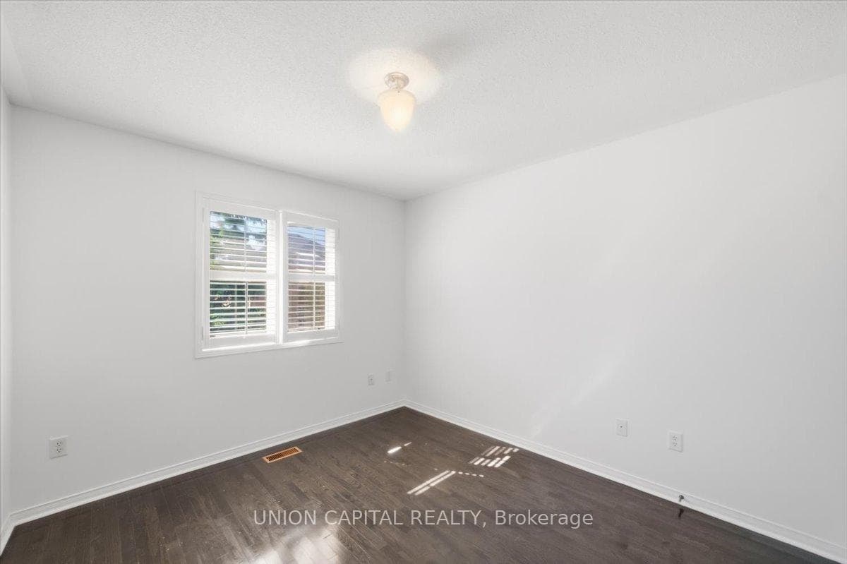 27 Ken Laushway Avenue photo 34