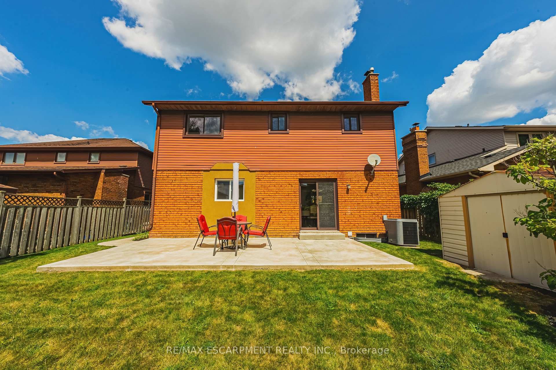 39 Parkwood Crescent photo 37
