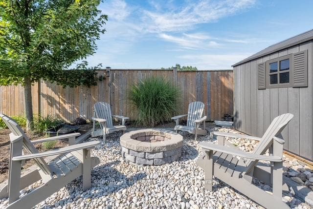 83 Walker Road photo 43