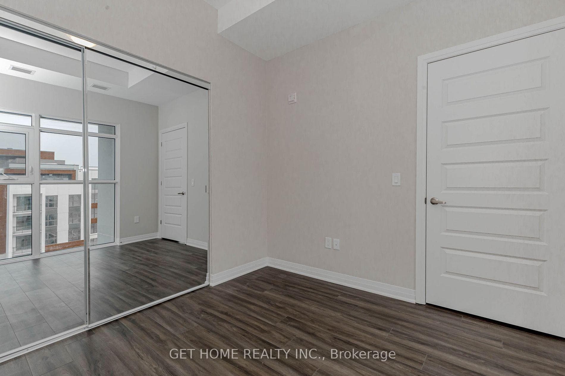 480 Gordon Krantz Avenue Unit 609 photo 20