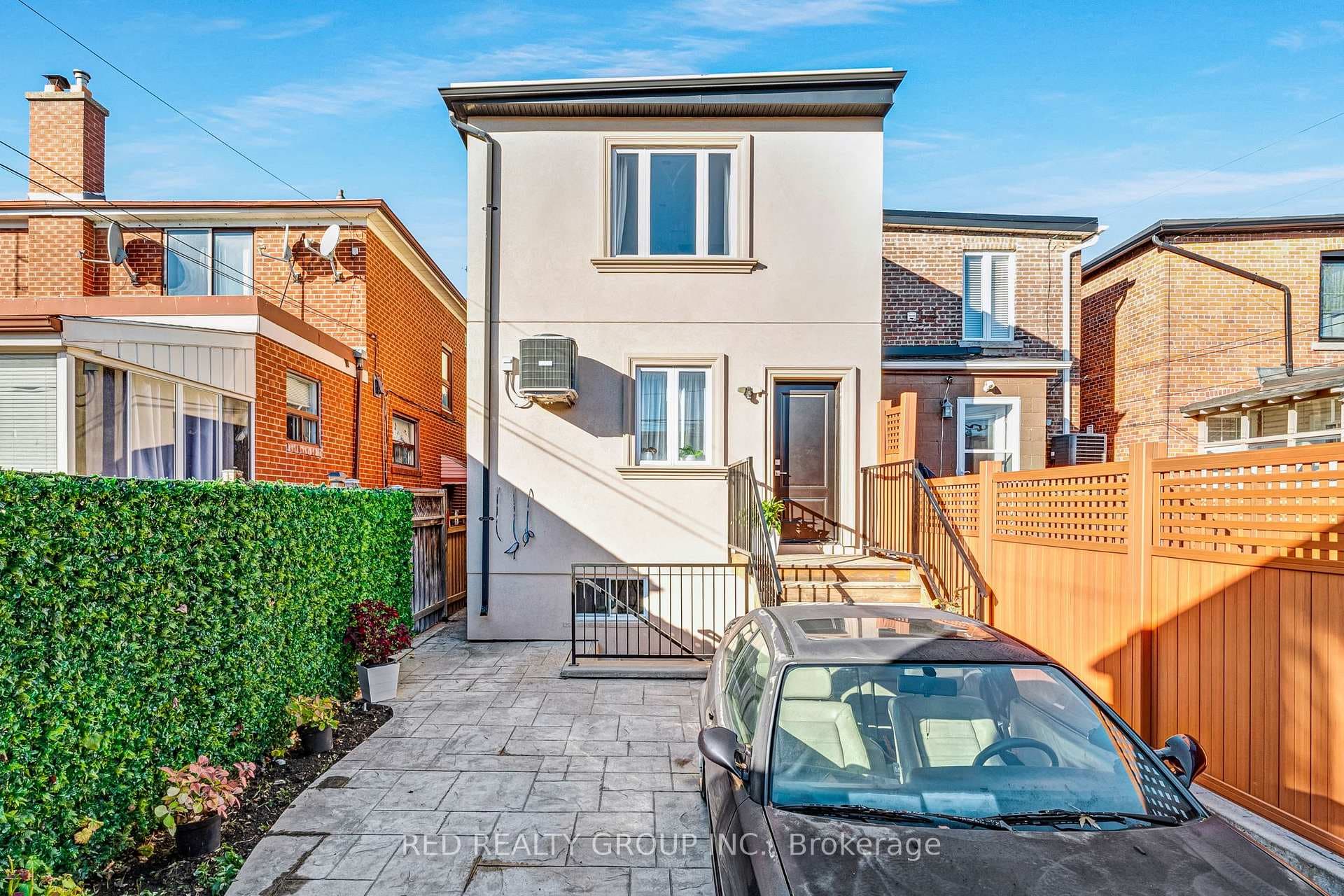 77 Millicent Street photo 34
