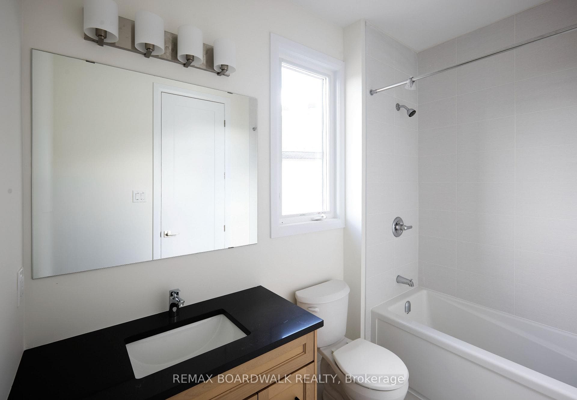 724 Kenny Gordon Avenue photo 23