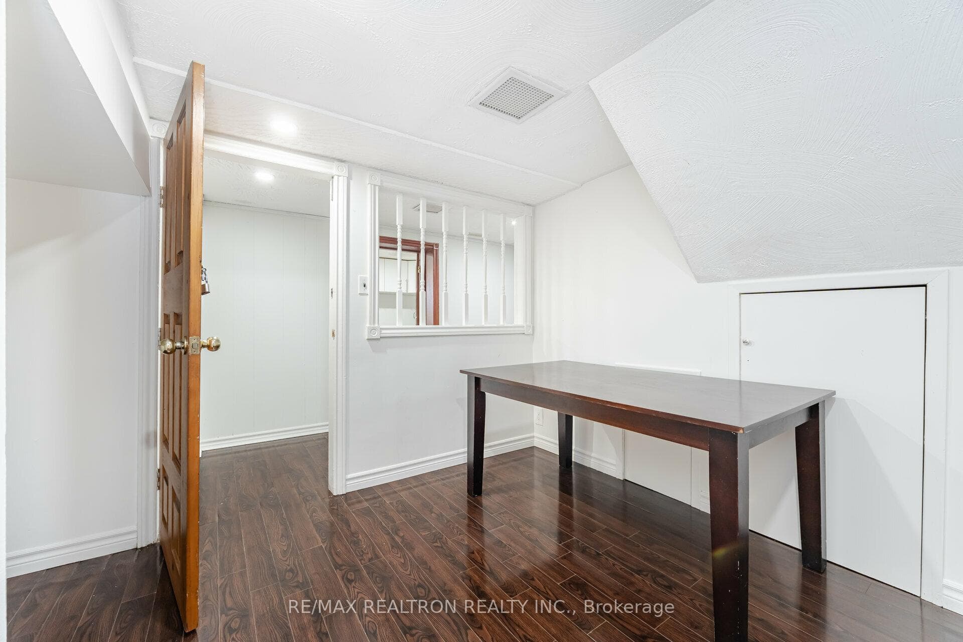 726 Brimorton Drive photo 29