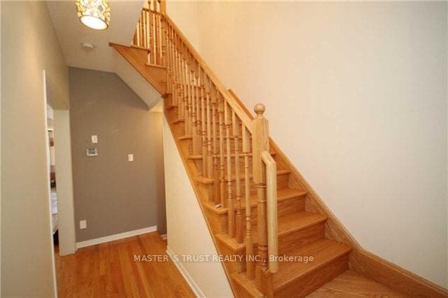 15 Big Hill Crescent photo 11