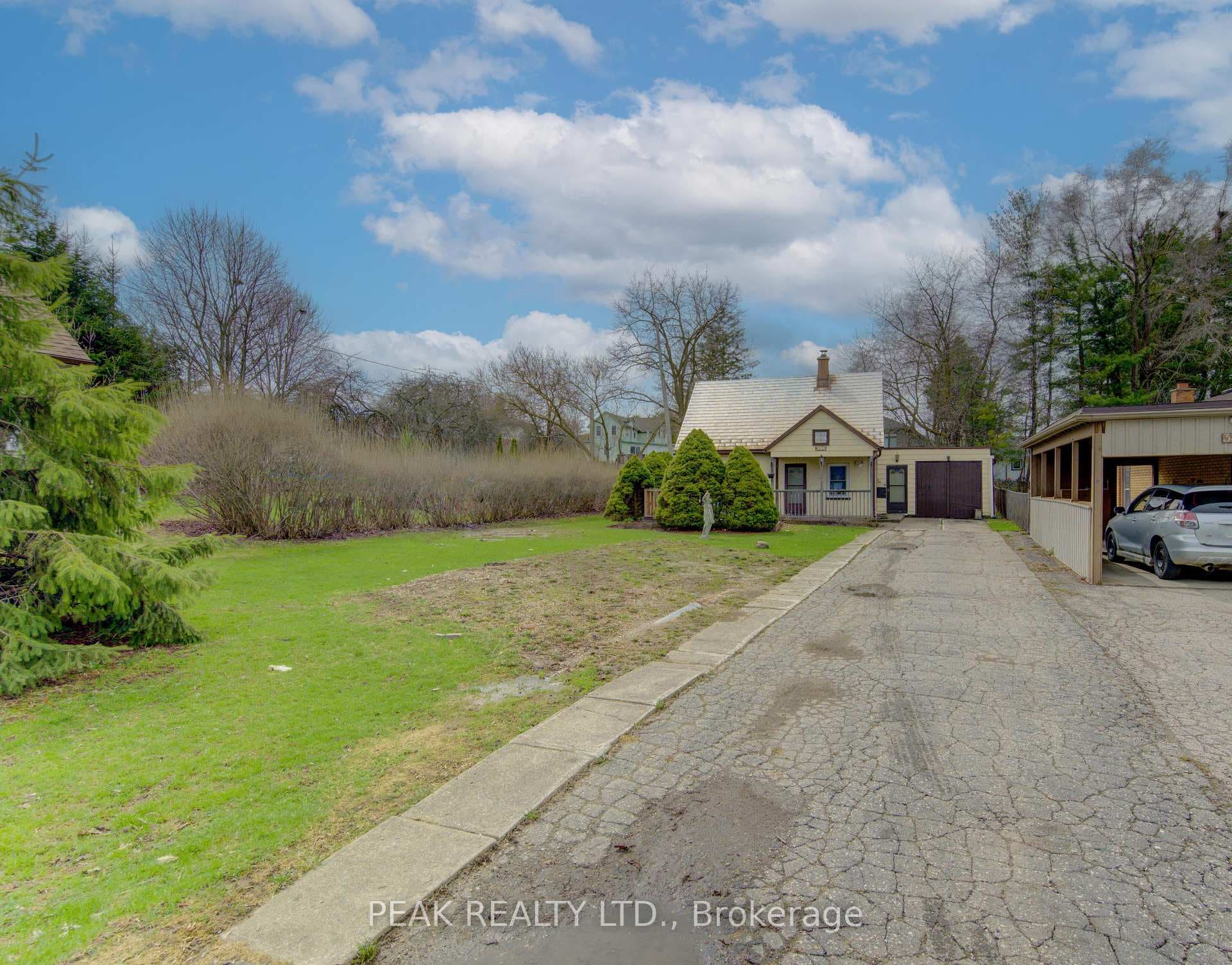 386 Peel Street photo 6