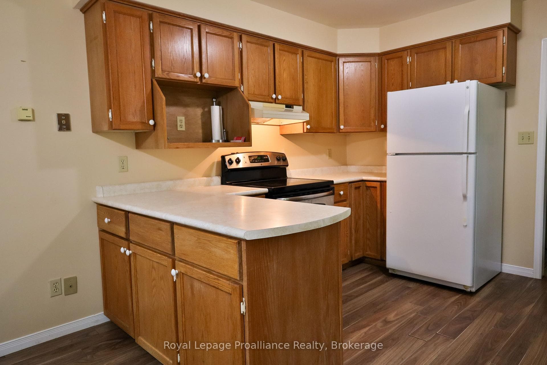 5001 Stirling-Marmora Road photo 4
