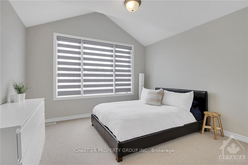 328 LAMARCHE Avenue photo 22