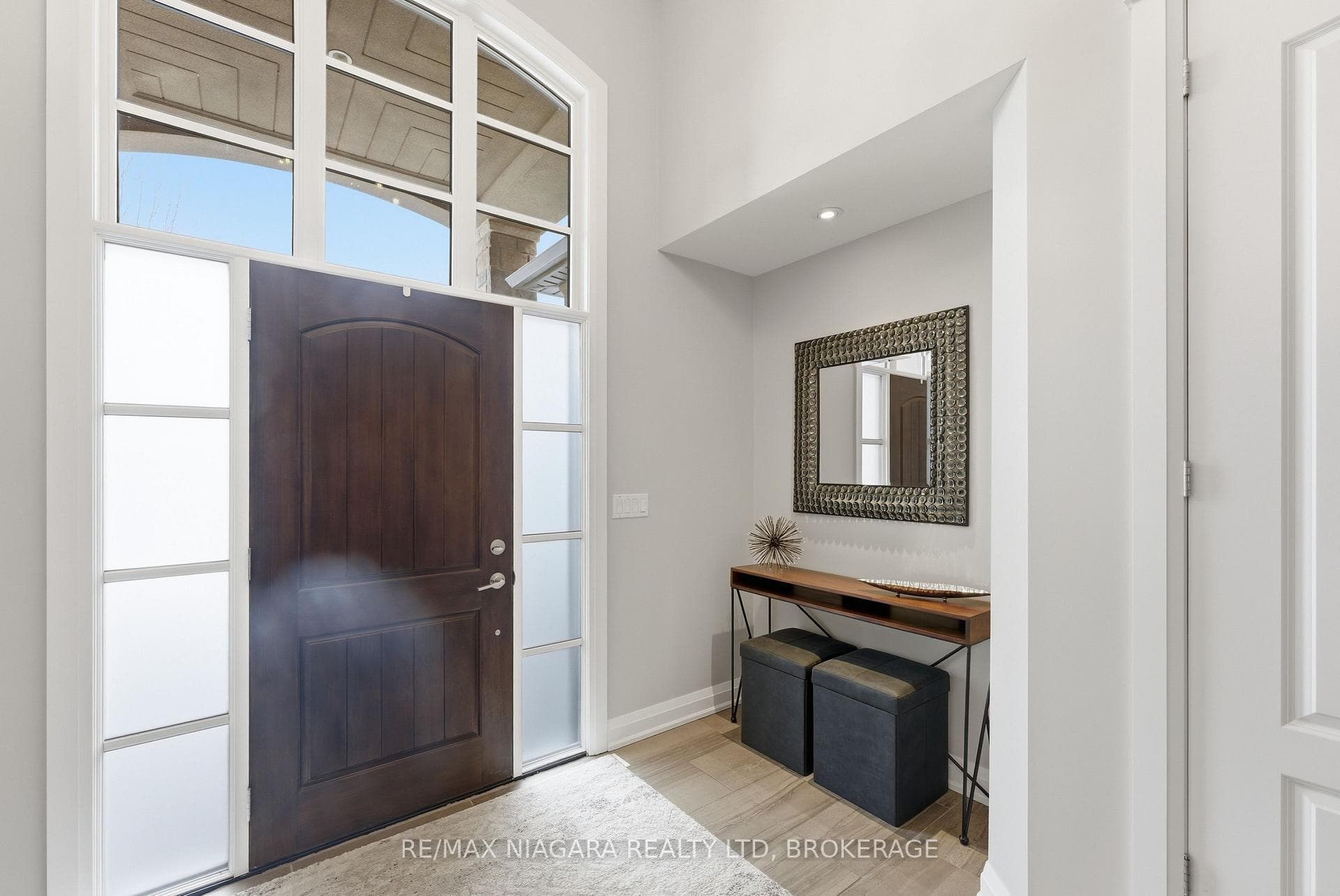 34 ANGELS Drive photo 2