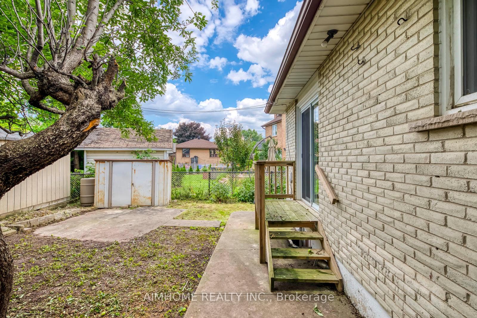183 Elmwood Road photo 37