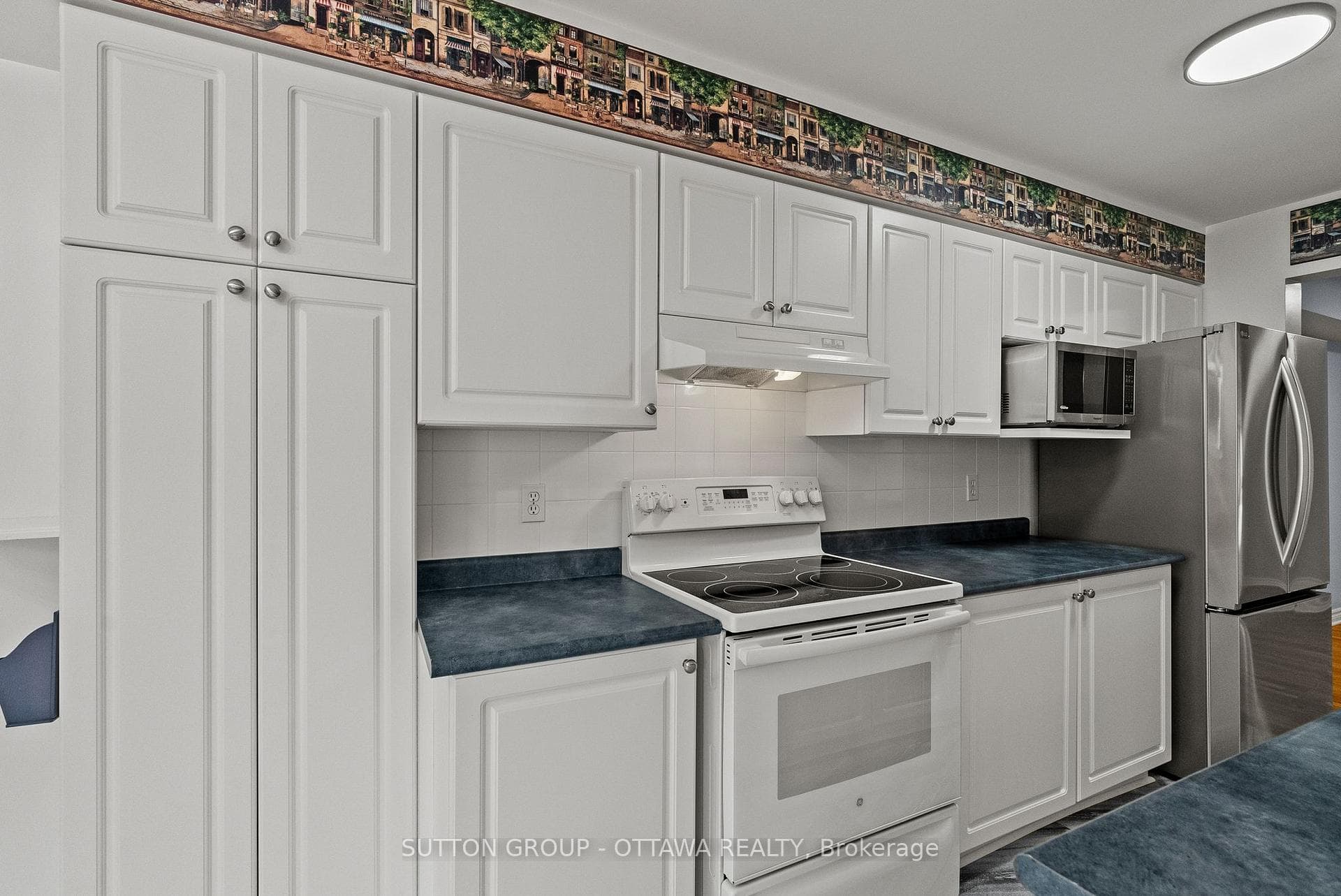 9 Alameda Way photo 6