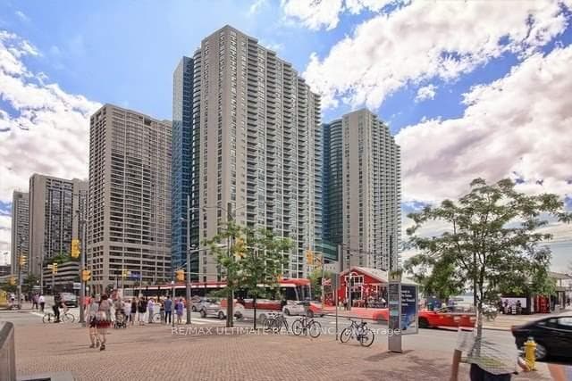 77 Harbour Square Unit 1606 photo 20