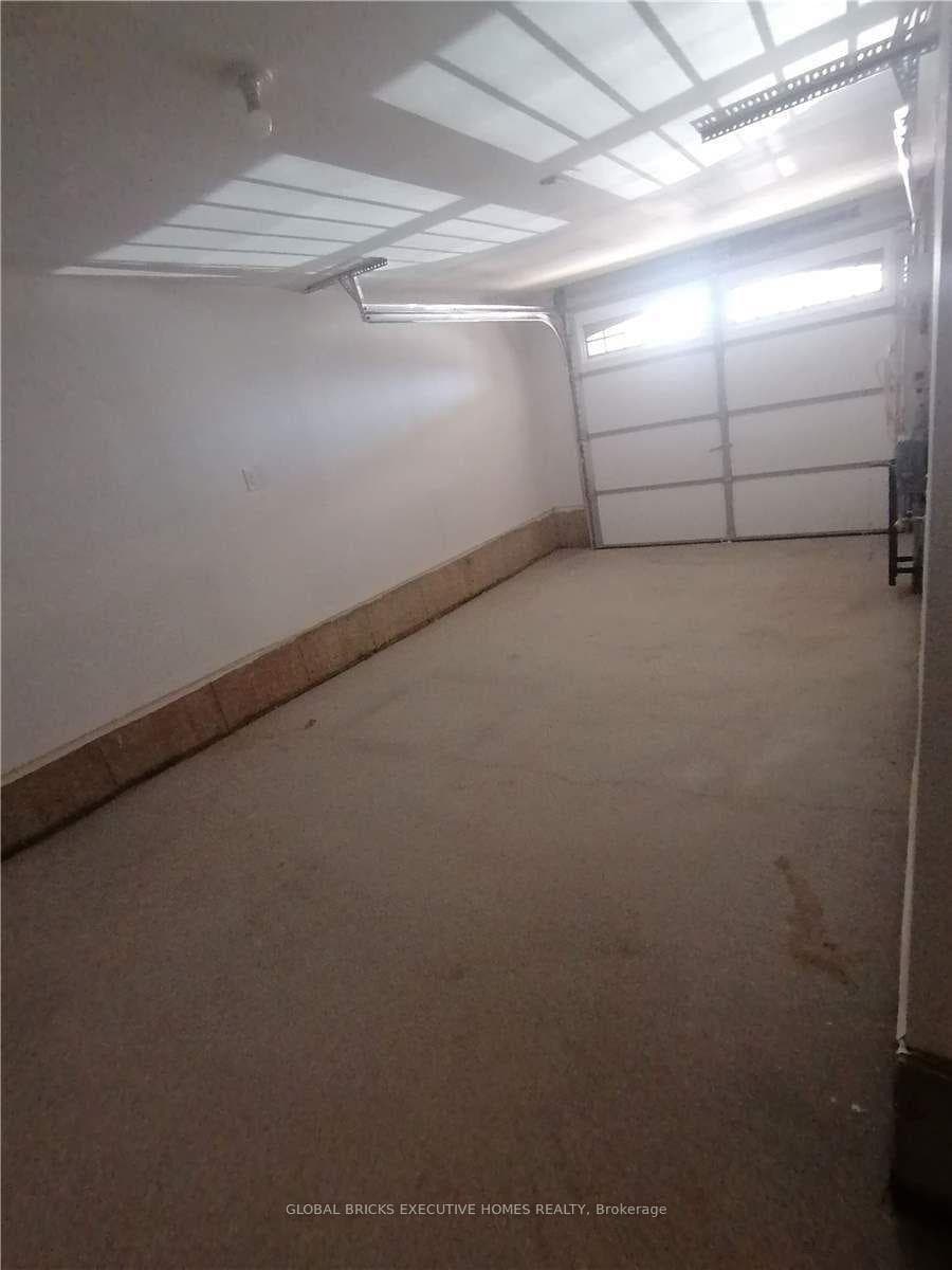 3461 Vernon Powell Drive photo 23