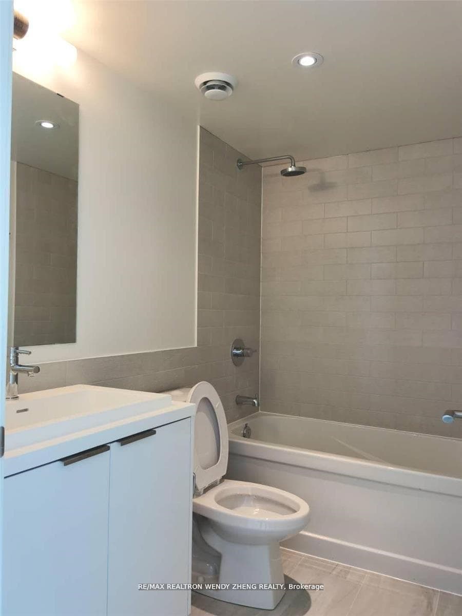 6 Sonic Way Unit 2507 photo 19