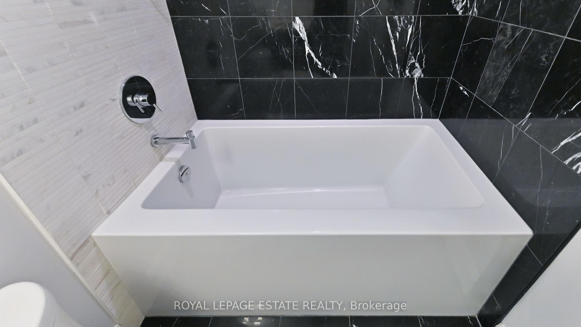 Upgraded finishes in bathr