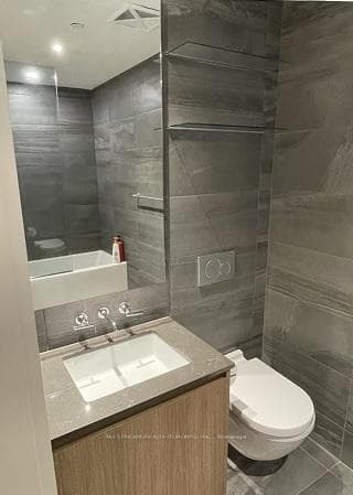 81 Wellesley Street Unit 607 photo 9