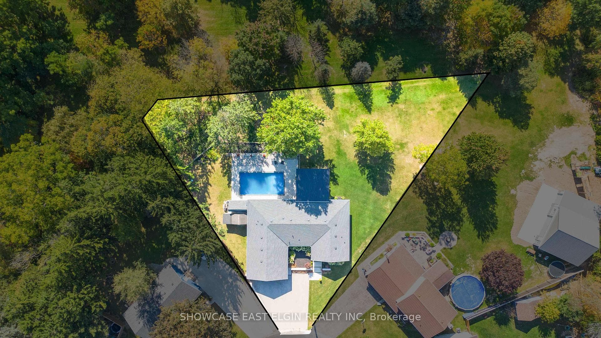 one of a kind size back yard