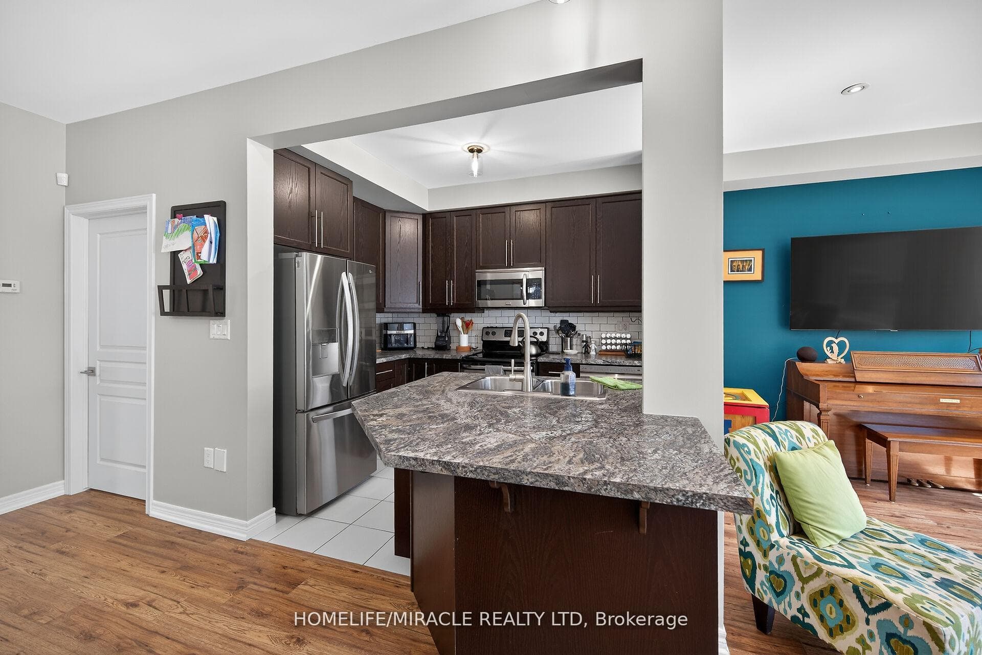 149 Kinsman Drive photo 19