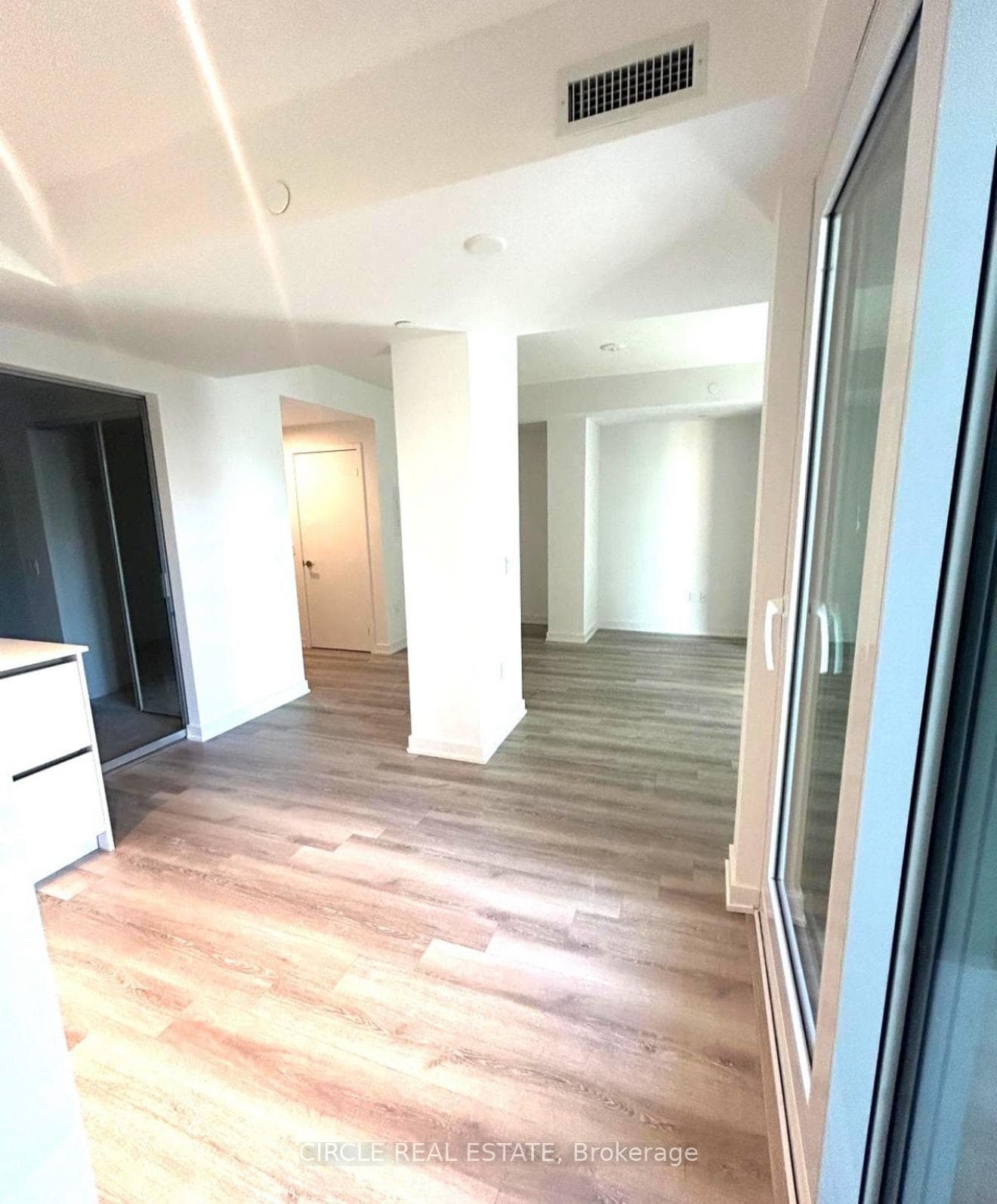 121 St Patrick Street Unit 1016 photo 6