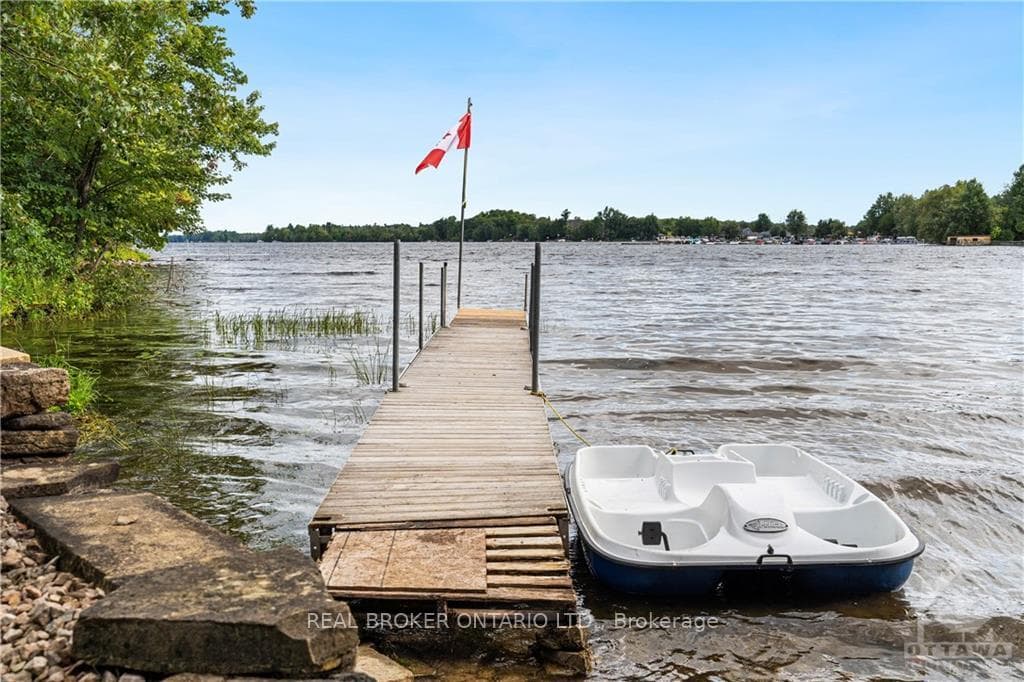 117 FATHER POINT Road photo 28
