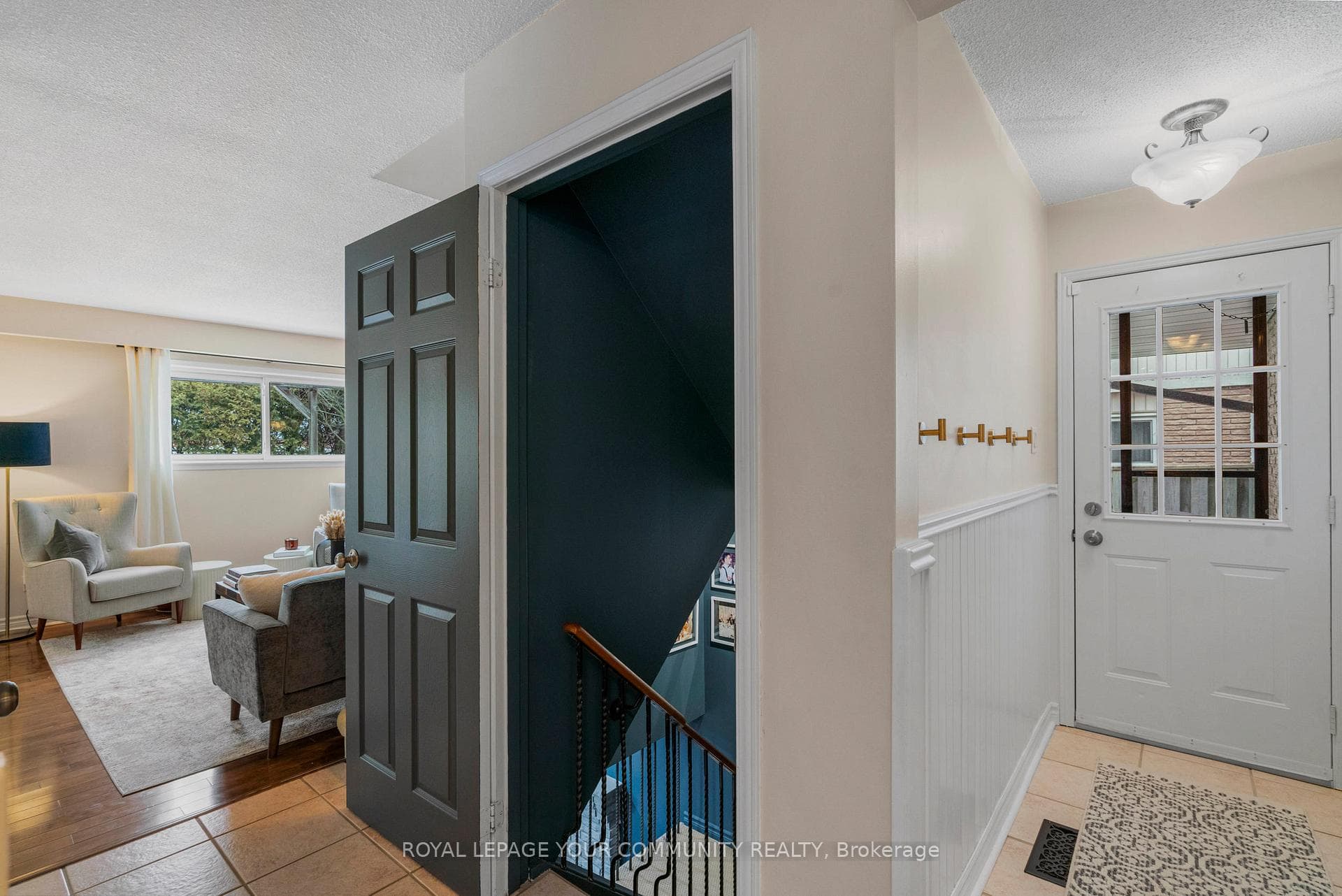 787 Hedgerow Place photo 14