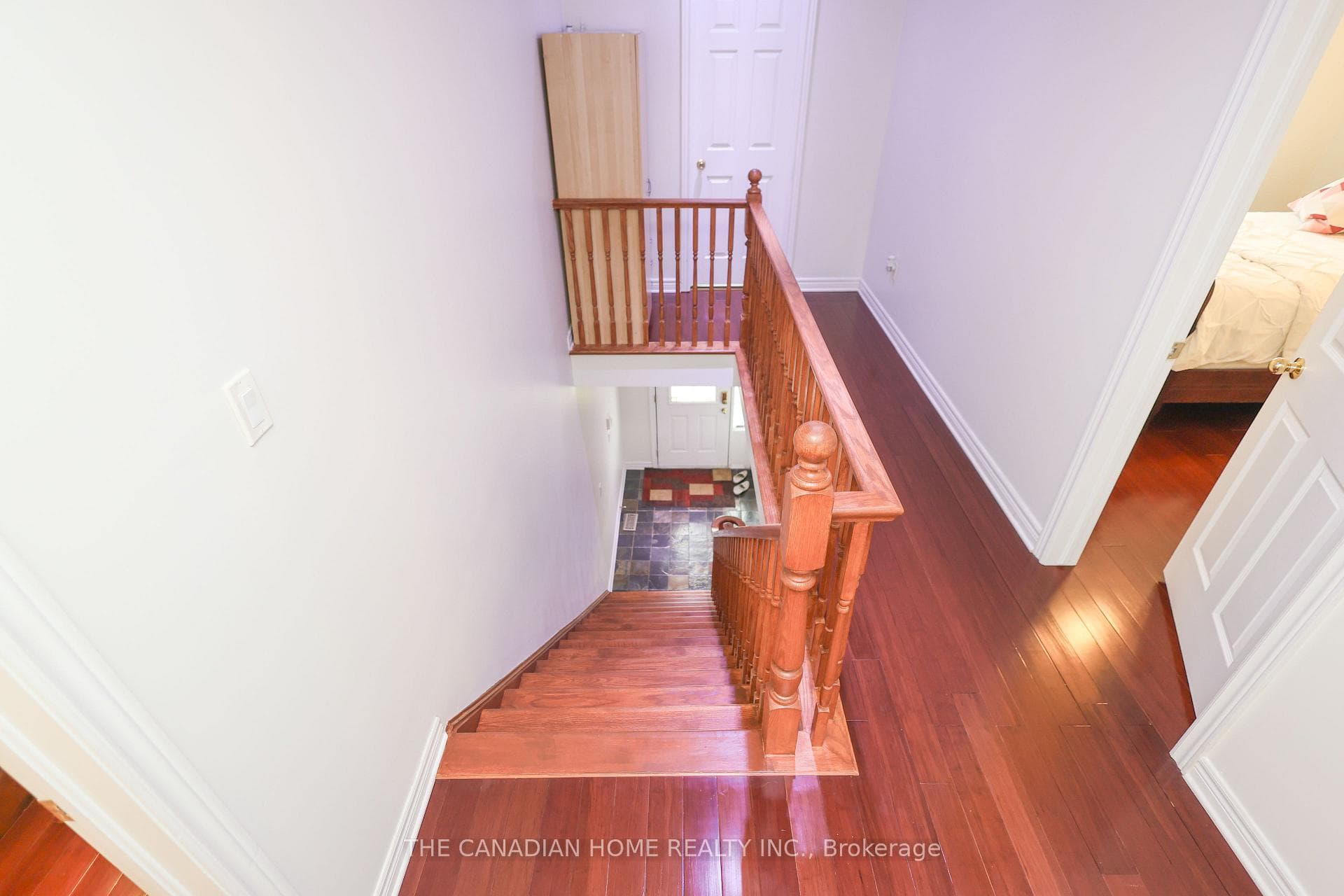 5187 Garland Crescent photo 18