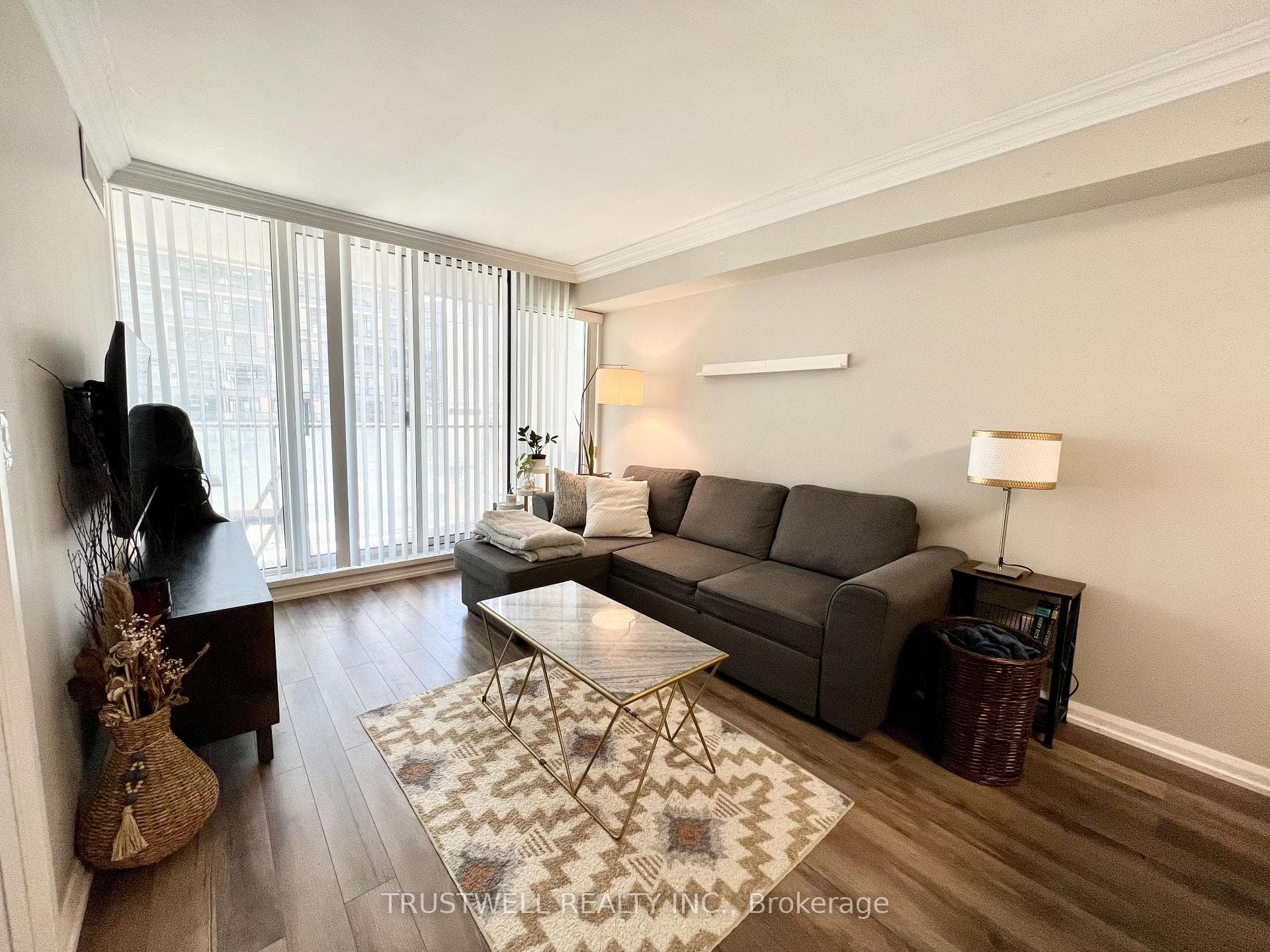 111 Elizabeth Street Unit 739 photo 10