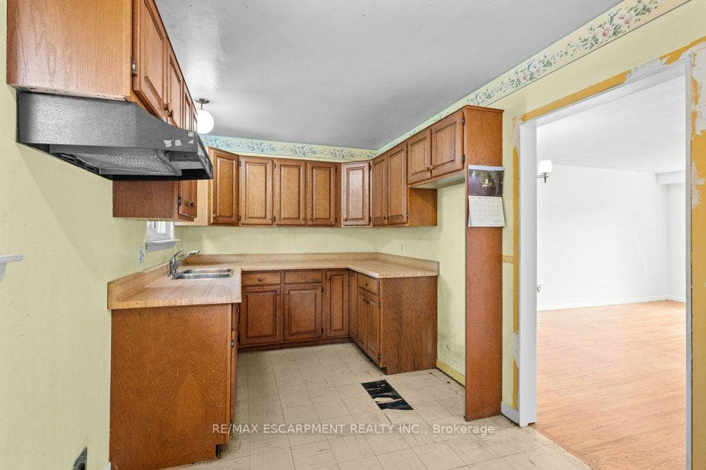 5375 Riverside Drive photo 14