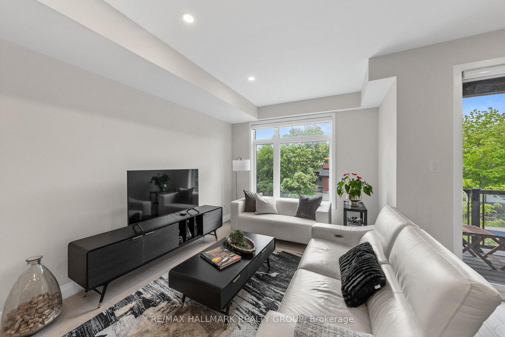 43 Bachman Terrace photo 17