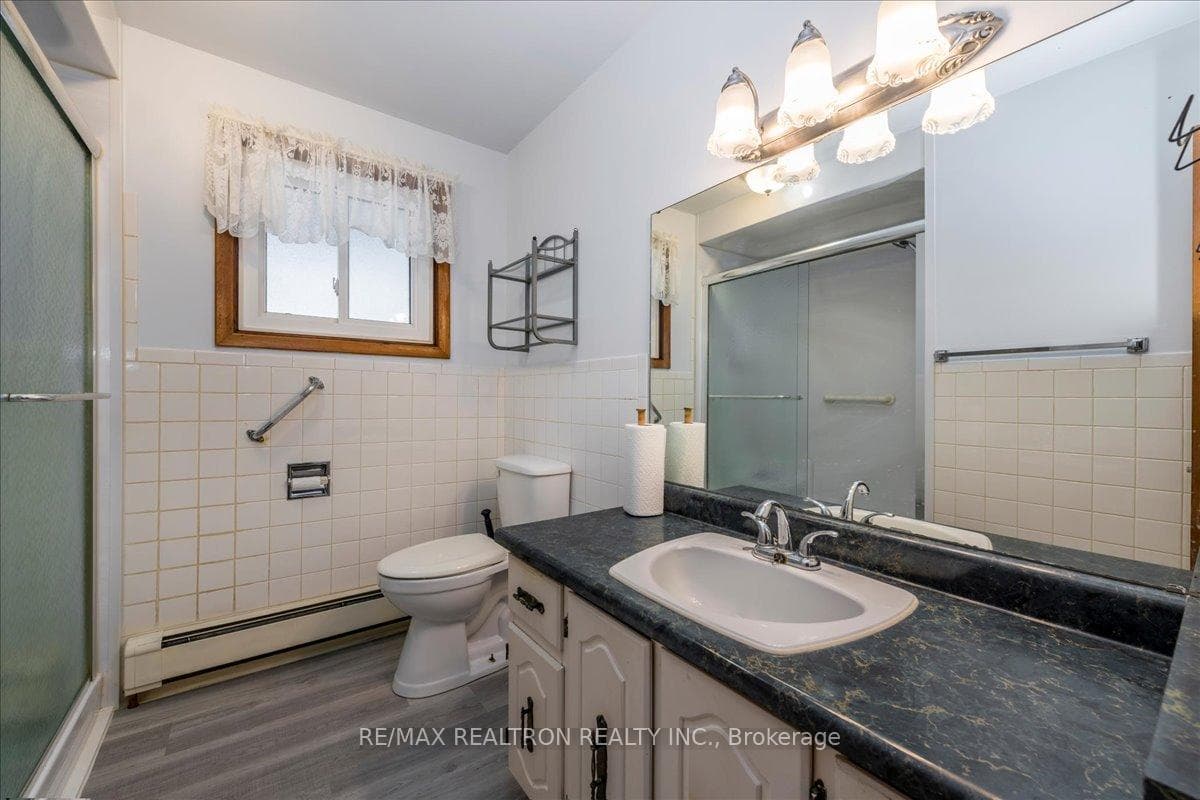 4533 Monck Road photo 13