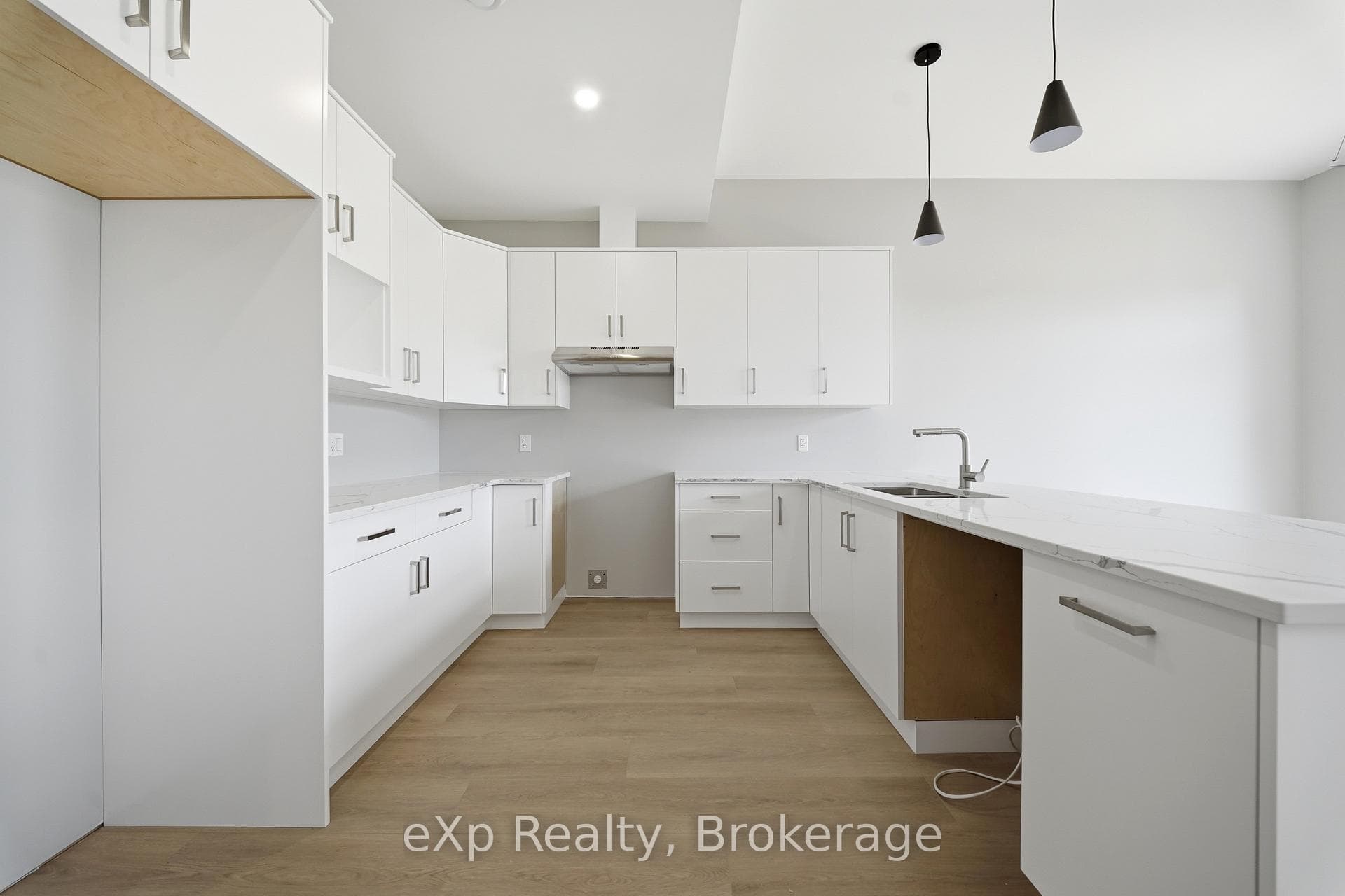 79 Maclellan Avenue photo 9