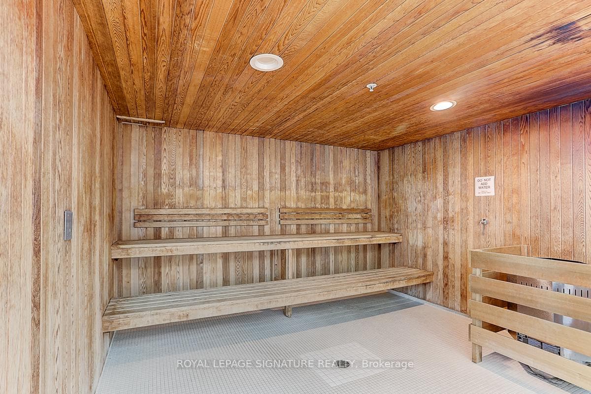 2181 Yonge Street Unit 1601 photo 35