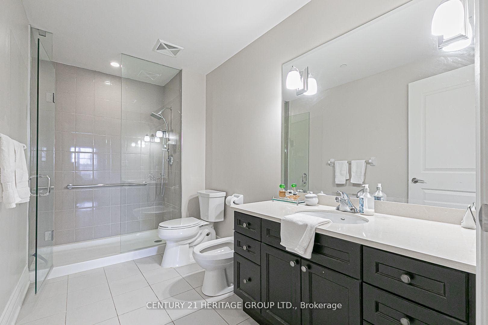 80 Burns Boulevard Unit 321 photo 17
