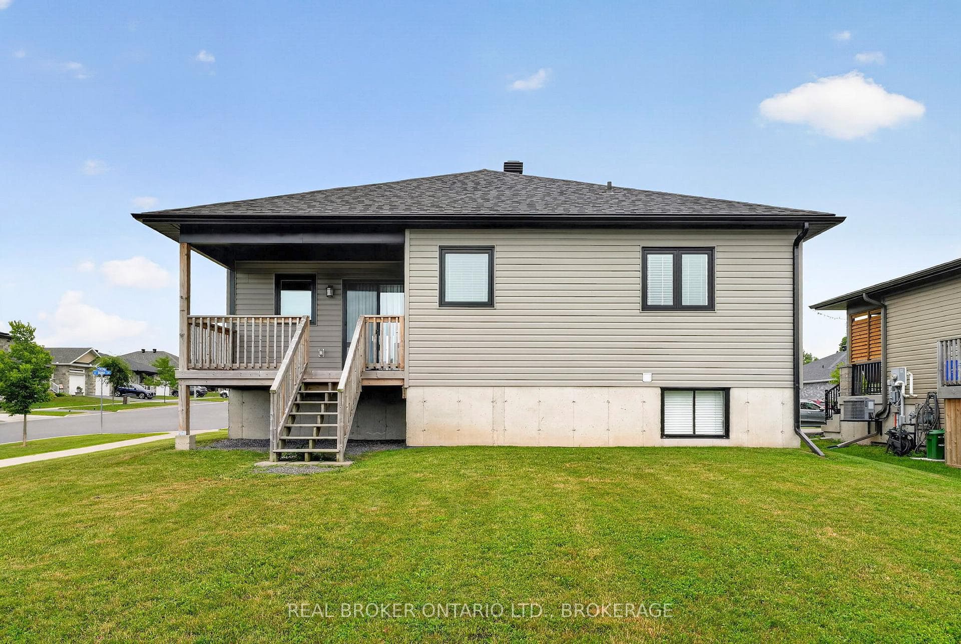 2199 Burke Avenue photo 40