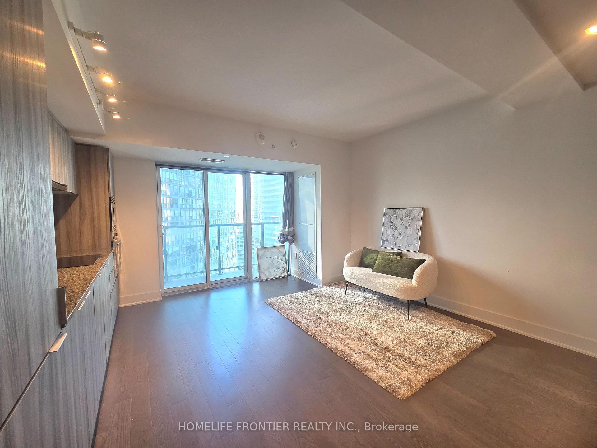 955 Bay Street Unit 1701 photo 12