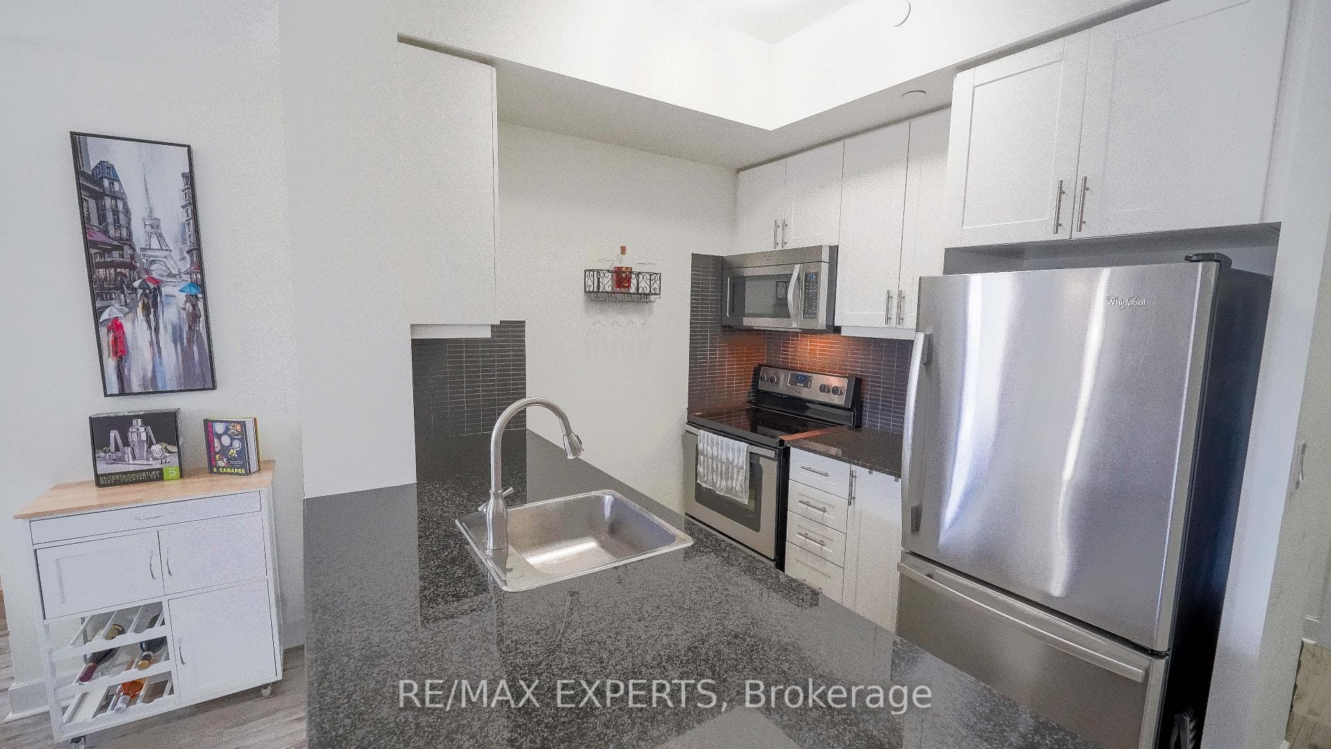 6 Eva Road Unit 305 photo 5