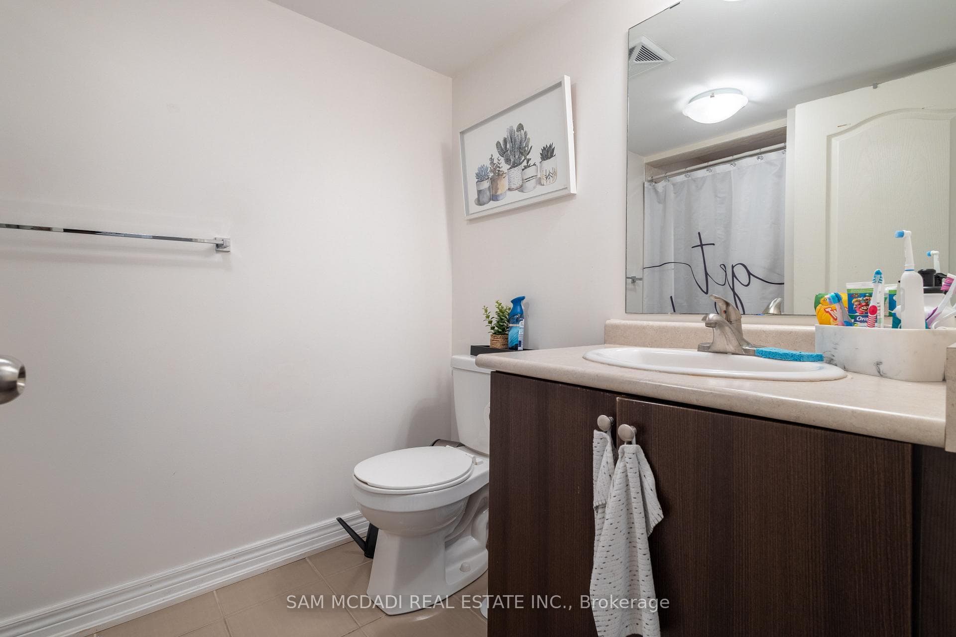 5625 Oscar Peterson Boulevard Unit 19 photo 14