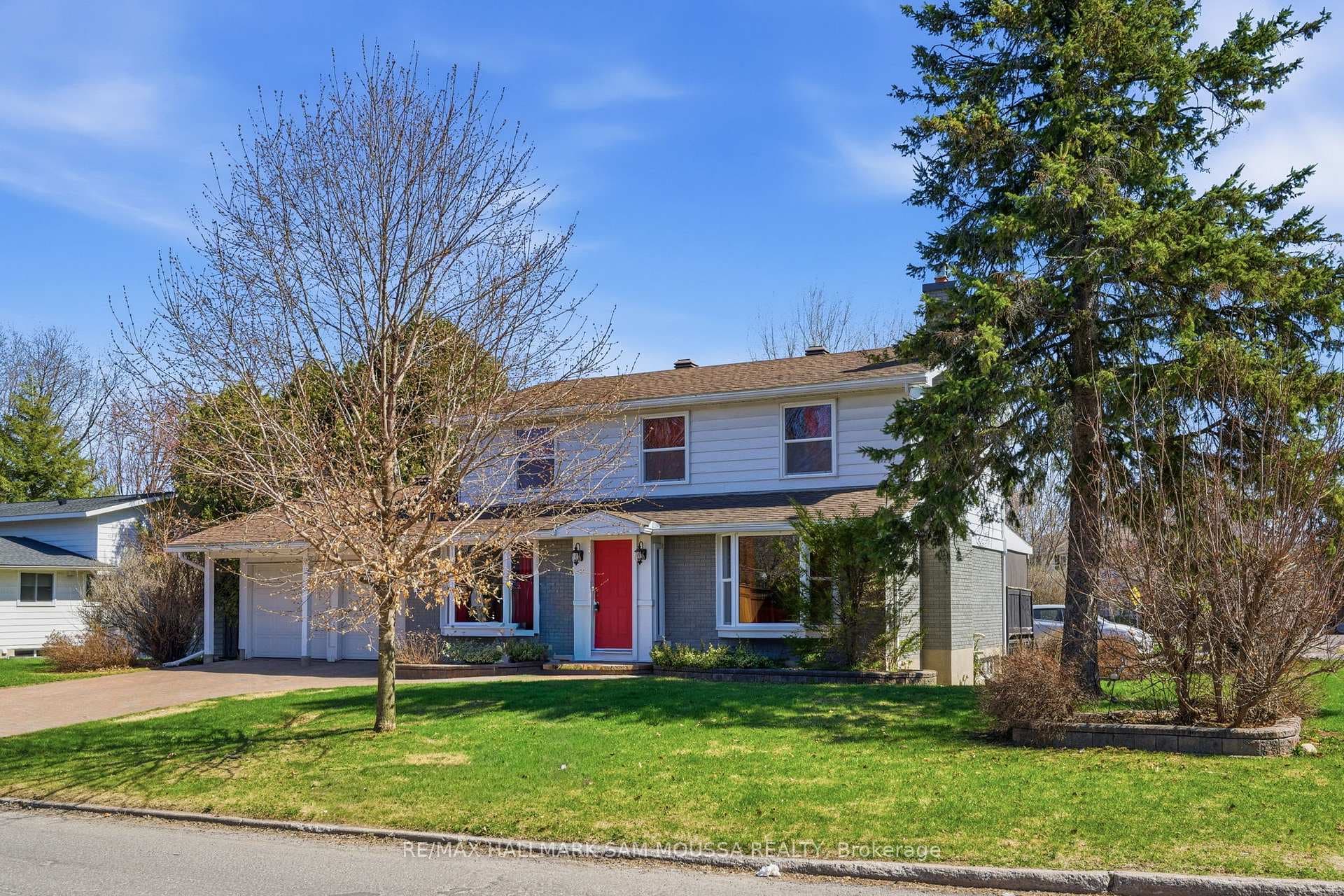 46 Seymour Avenue photo 3