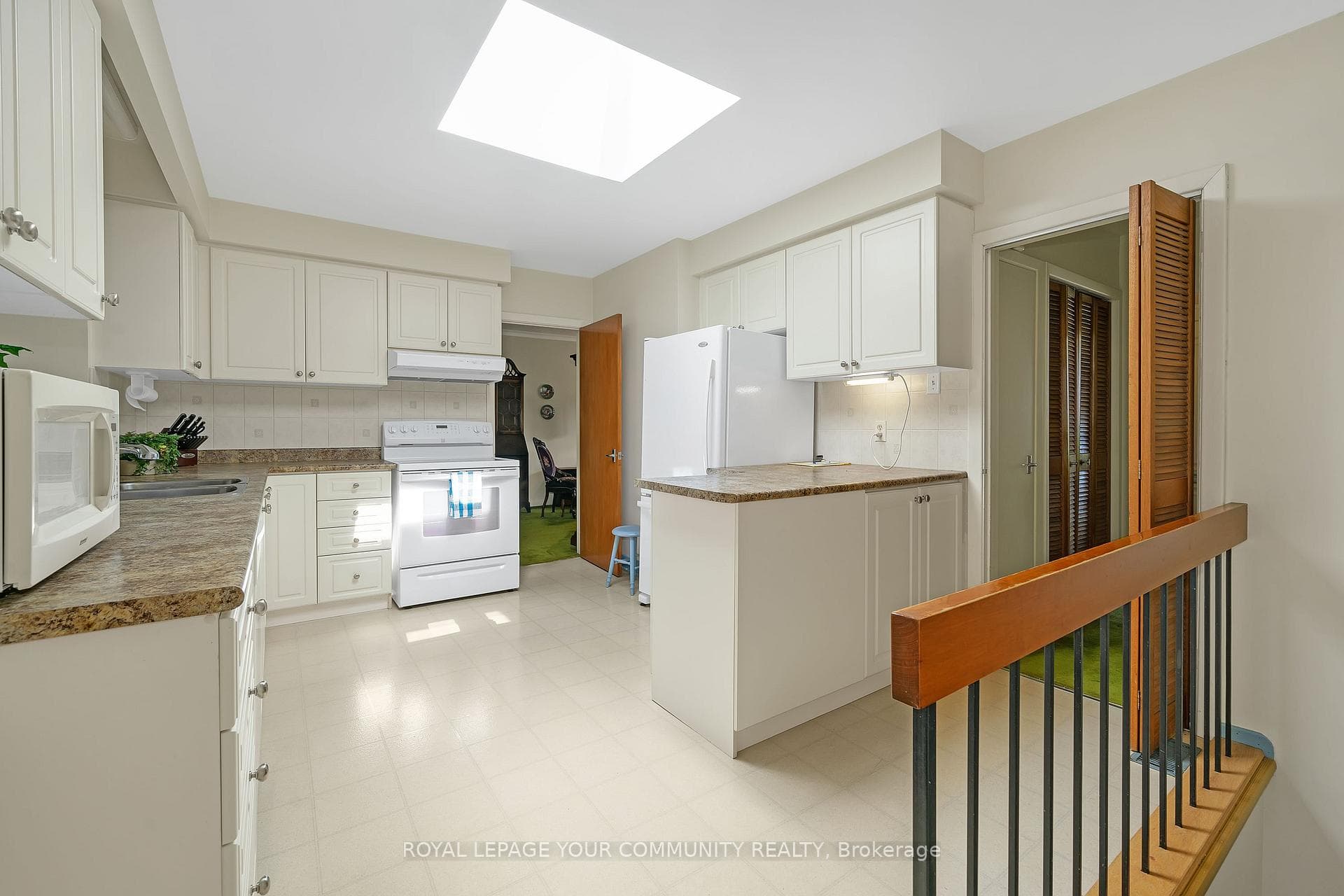 379 Sugar Maple Lane photo 8