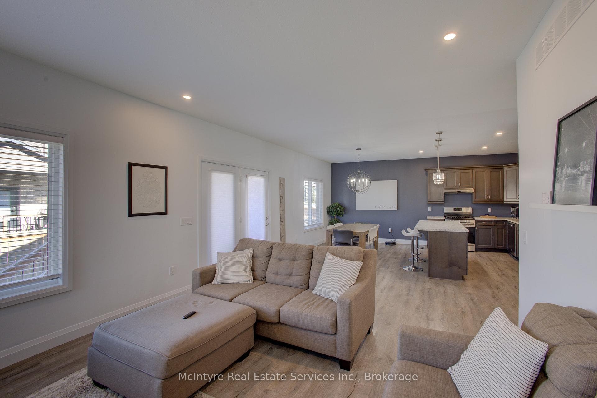 274 Mccourt Place photo 14