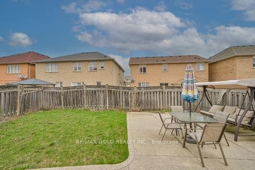 116 Heartleaf Crescent photo 35