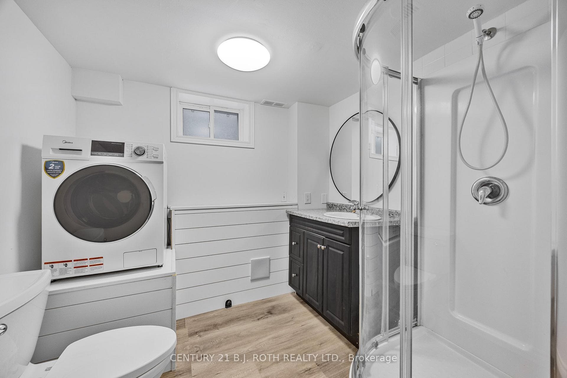 92 Kozlov Street photo 25