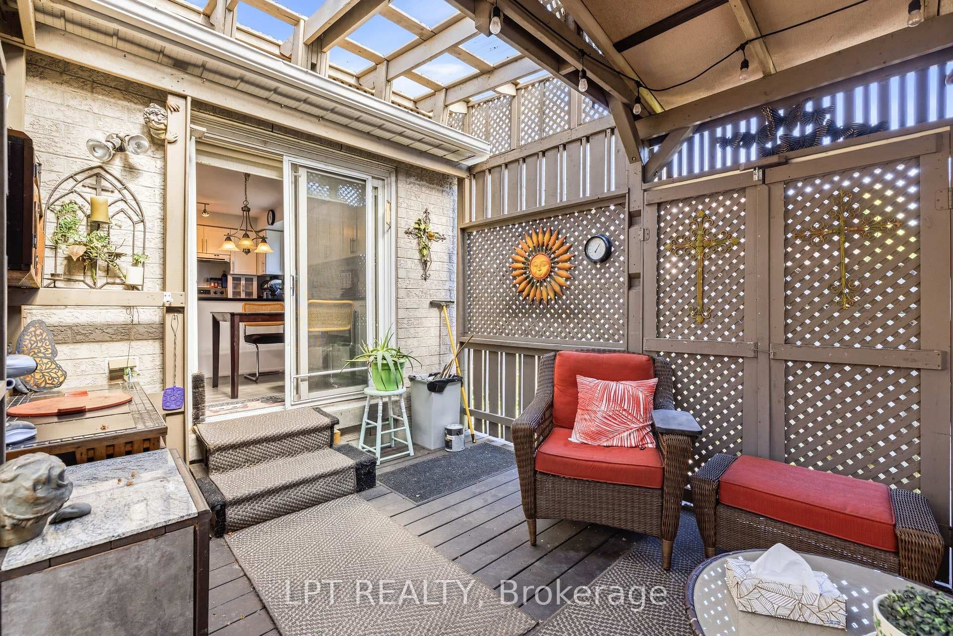 8 Burnaby Drive photo 16