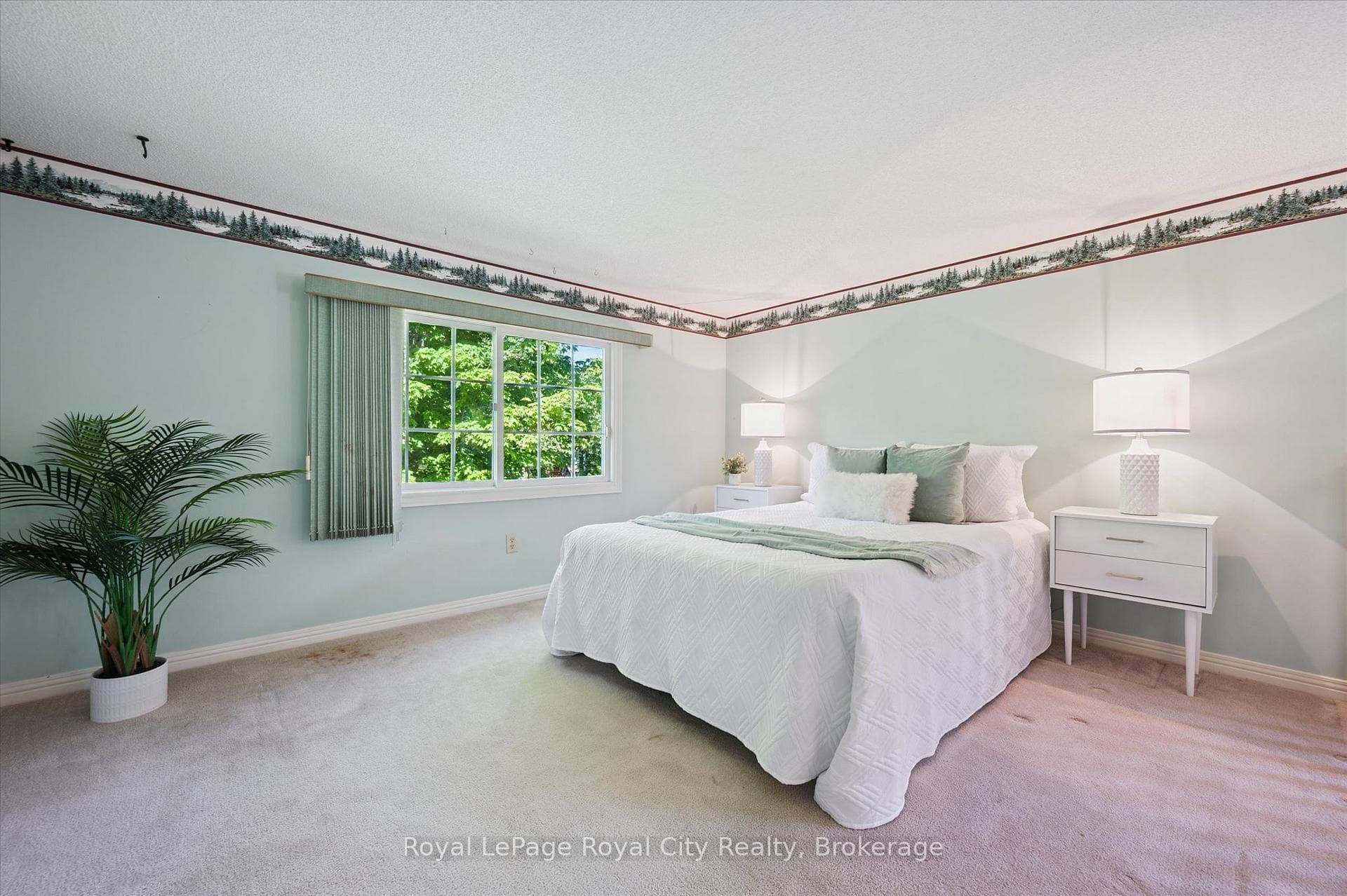 539 Harvey Street photo 32