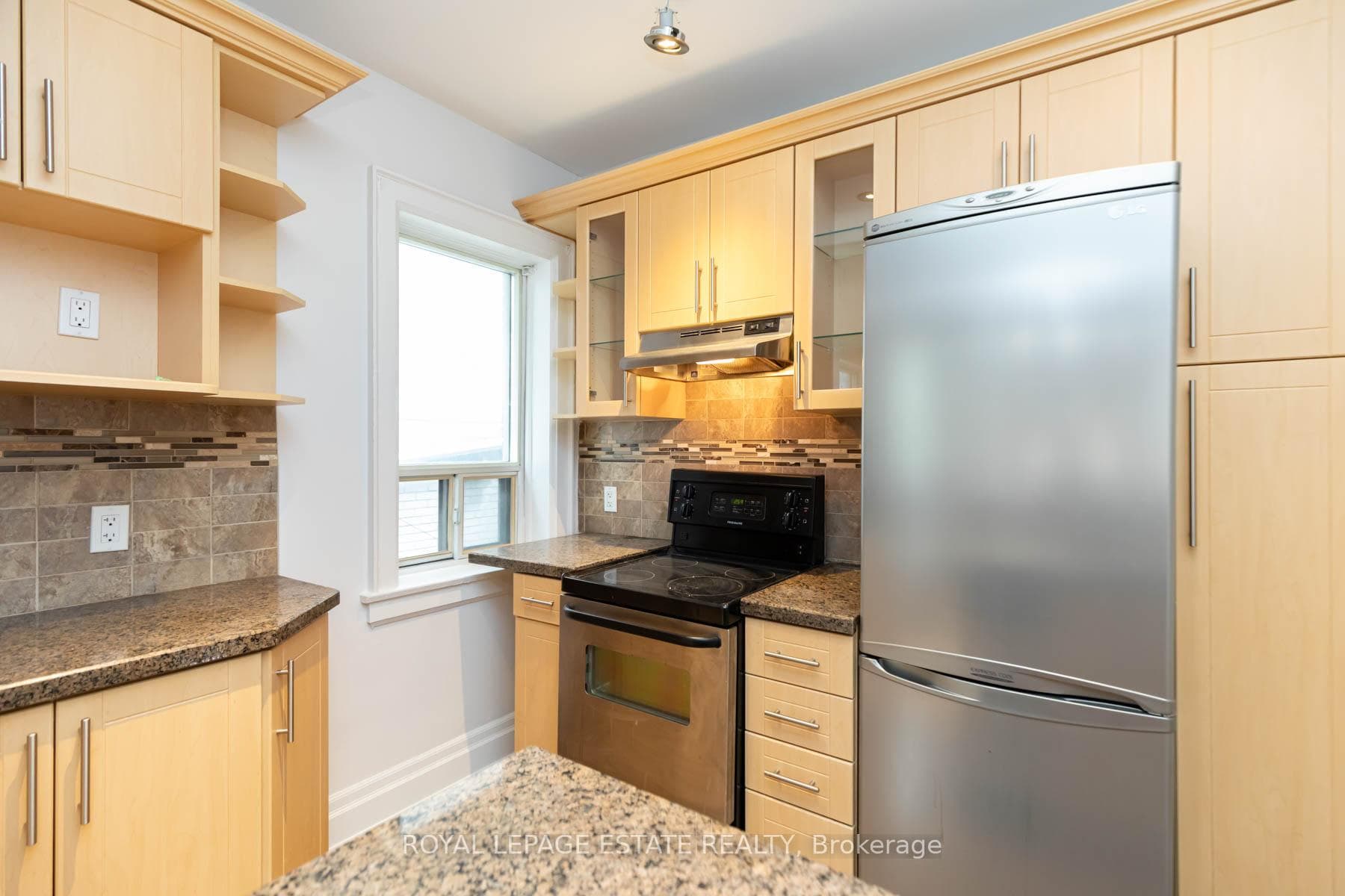 922 Bathurst Street Unit 8 photo 19