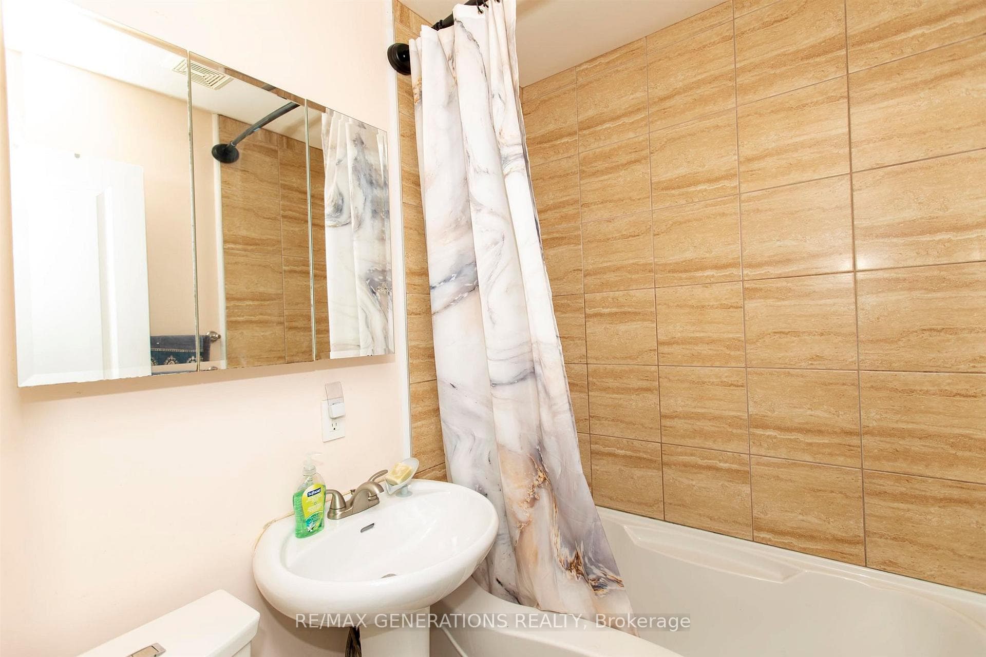 139 Empress Avenue photo 13