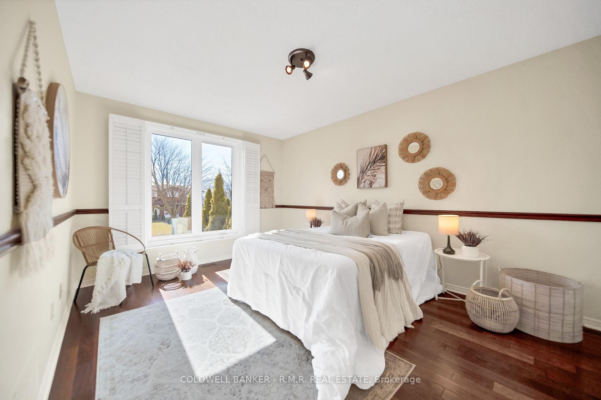 178 Amber Avenue photo 16