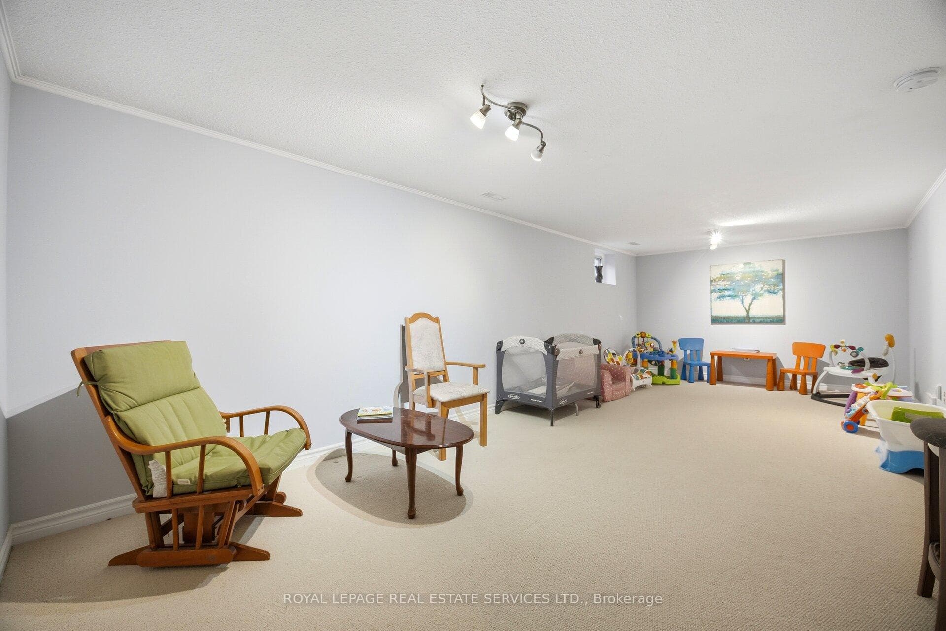 649 Francis Road Unit 3 photo 23