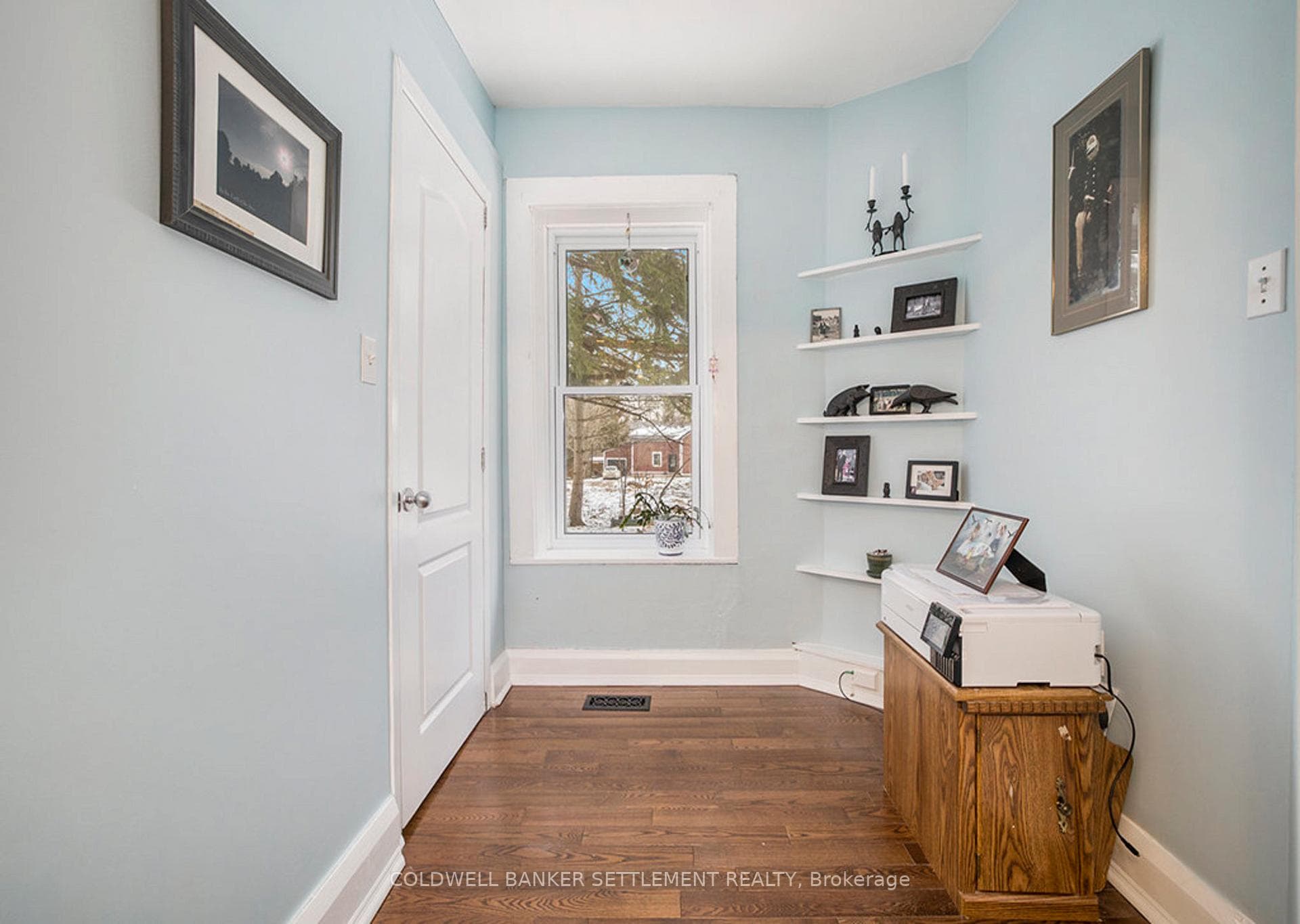 205 LEWIS Street photo 14